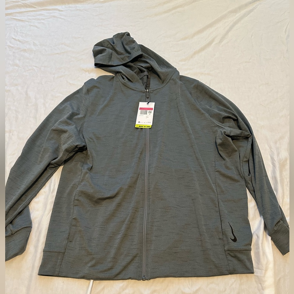Brand new with tags men’s Nike zip up hoodie